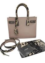 Saint Laurent Sac De Jour Baby size, Sieraden, Tassen en Uiterlijk, Tassen | Damestassen, Ophalen of Verzenden, Zo goed als nieuw