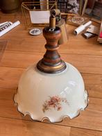 Antieke hanglamp met porseleinen kap en bloemenmotief, Ophalen of Verzenden