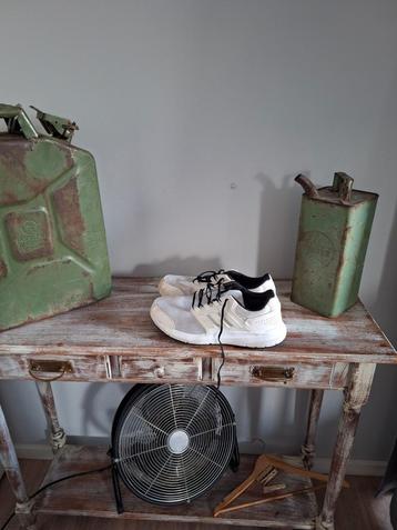 📦 2 x Adidas heren 'sport'schoenen maat 44 beschikbaar voor biedingen