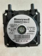 Air Flow pressure switch Honeywell C6065FH1854:2, Hobby en Vrije tijd, Elektronica-componenten, Ophalen of Verzenden, Zo goed als nieuw