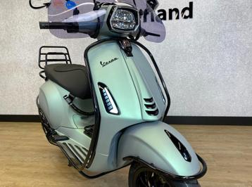 Vespa Sprint S | 2022 | 2091km | Snor | Costum AmethystGreen beschikbaar voor biedingen