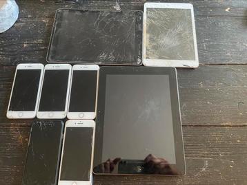 8 apple items Iphone en Ipad beschikbaar voor biedingen