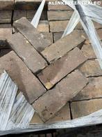 300m2 brons gebakken klinkers dikformaat 7-duimers straatst.