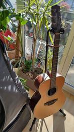 Gitaar Takamine G Series met Capo, Tas en standaard €200, Muziek en Instrumenten, Snaarinstrumenten | Gitaren | Akoestisch, Ophalen