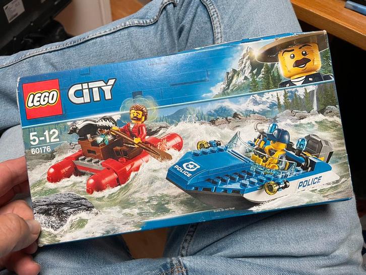 Lego 60176 boeven raft met politie boot, Kinderen en Baby's, Speelgoed | Duplo en Lego, Zo goed als nieuw, Lego, Complete set