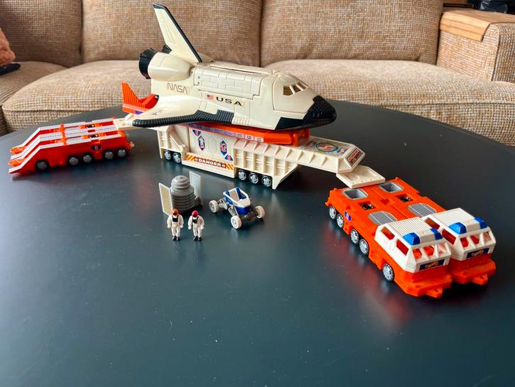 Hot Wheels Space Shuttle Transporter 90s set, Kinderen en Baby's, Speelgoed | Speelgoedvoertuigen, Ophalen of Verzenden