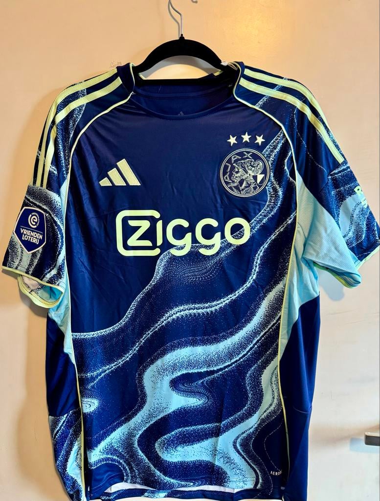 Ajax Uit Shirt 25/26 Maat L - Nieuw & ongedragen, Sport en Fitness, Voetbal, Maat L, Ophalen of Verzenden, Nieuw, Shirt
