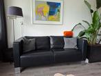 strak mooi zwart leren 2 zits bankje, Huis en Inrichting, Banken | Bankstellen, Gebruikt, 150 tot 200 cm, Tweepersoons, 75 tot 100 cm