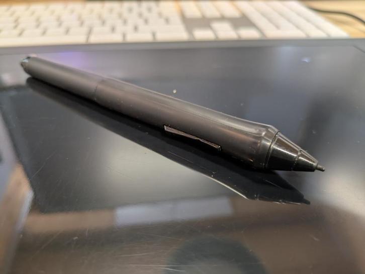 Wacom Intuos Pro Medium PTH-651, Computers en Software, Tekentablets, Gebruikt, Draadloos, Multi-touch, Ophalen of Verzenden