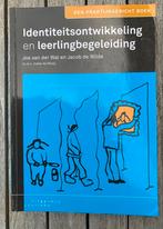 Identiteitsontwikkeling en leerlingbegeleiding Van der Wal, Ophalen of Verzenden, Beta, Zo goed als nieuw, HBO
