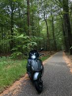 Unieke Vespa Sprint - Full custom + dealer-renovatie, Fietsen en Brommers, Scooters | Vespa, Ophalen, Zo goed als nieuw