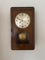 Antieke Wandklok met Slinger, Antiek en Kunst, Ophalen