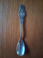 Theelepeltje Wilhelmina 50 jaar, Verzamelen, Koninklijk Huis en Royalty, Ophalen of Verzenden, Zo goed als nieuw, Speld(je) of Lepel(tje)