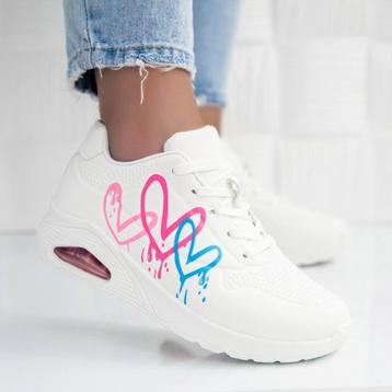 schoenen beschikbaar voor biedingen