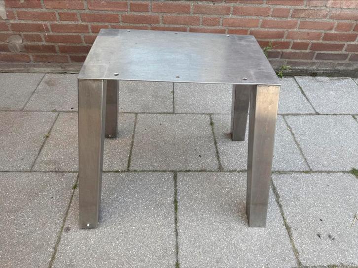 RVS Tafel met bandjes, Huis en Inrichting, Keuken | Keukenelementen, Minder dan 100 cm, 25 tot 50 cm, Ophalen