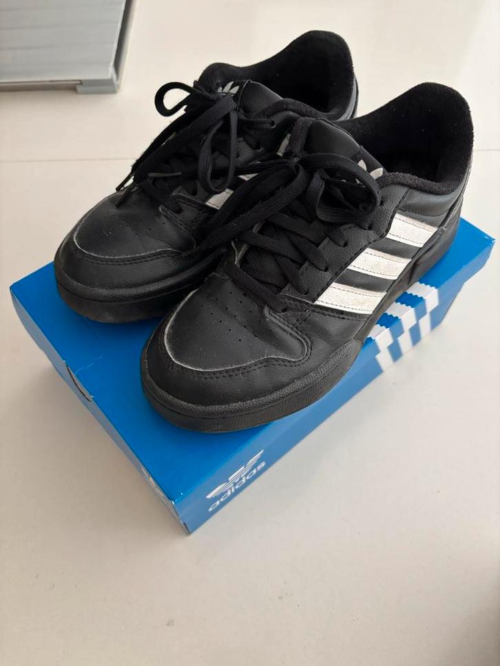 Adidas Sneakers Maat 38 2/3 - Zwart Ortholite!, Kinderen en Baby's, Kinderkleding | Schoenen en Sokken, Gebruikt, Sportschoenen
