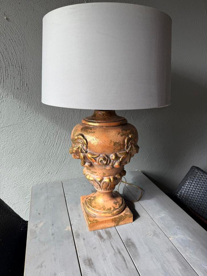 Goudbruine Barok lamp met taupe/ grijze kap, Huis en Inrichting, Lampen | Tafellampen, Zo goed als nieuw, 50 tot 75 cm, Ophalen