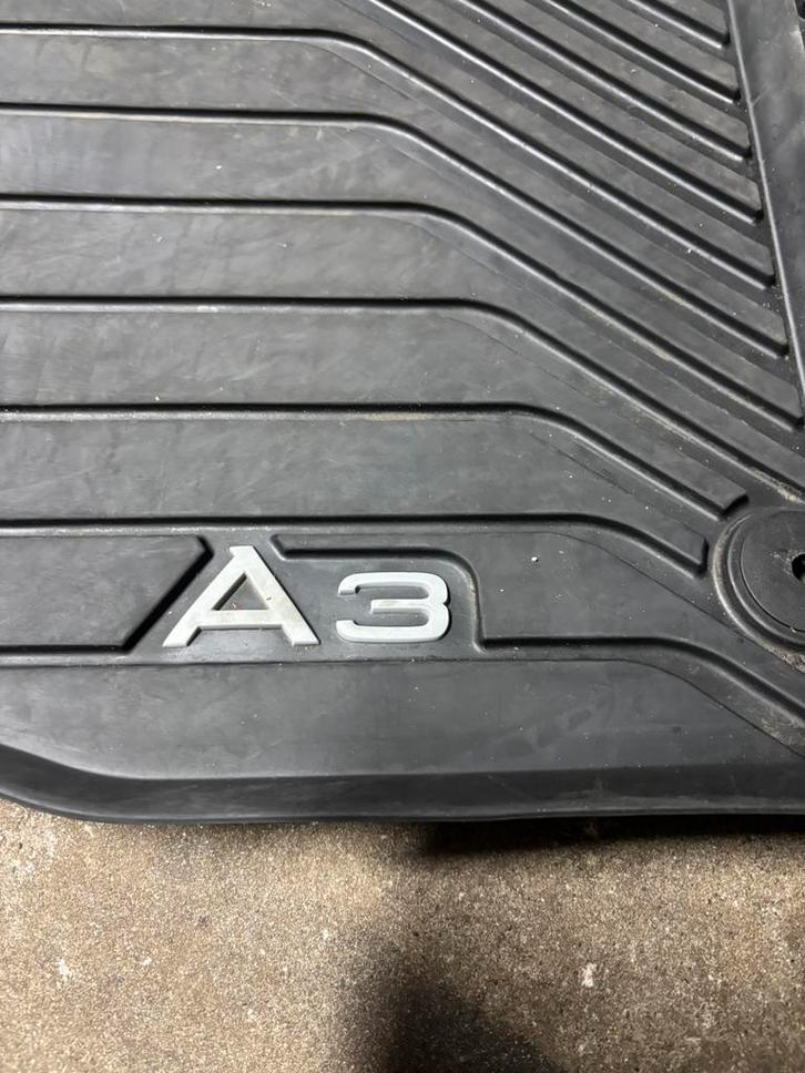 Audi A3 rubber matten nieuw, Auto diversen, Automatten, Nieuw, Ophalen of Verzenden