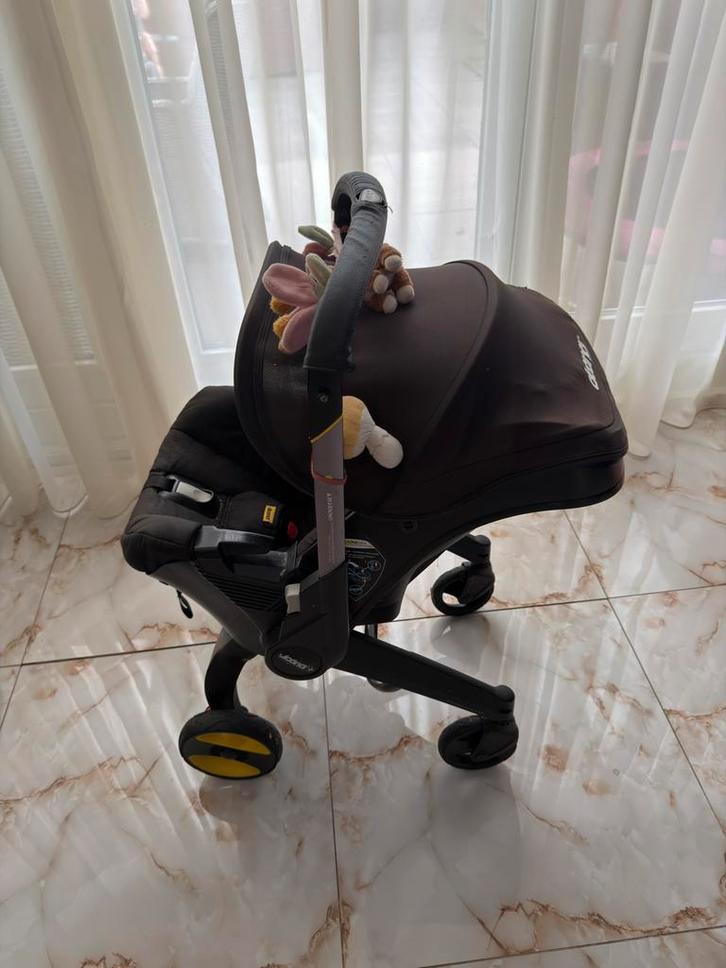 Doona Autostoel / Buggy 2-in-1, Kinderen en Baby's, Kinderwagens en Combinaties, Gebruikt, Combiwagen, Maxi-Cosi, Luchtbanden