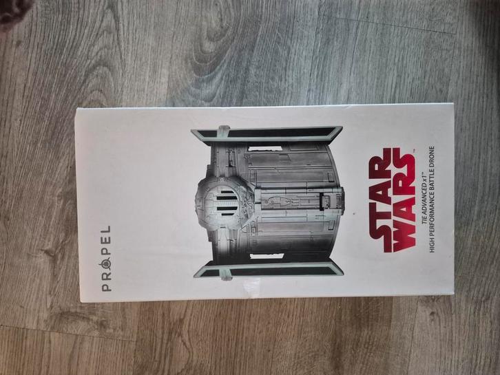 Star Wars Drone - TIE Advanced X1, Hobby en Vrije tijd, Modelbouw | Radiografisch | Helikopters en Quadcopters, Zo goed als nieuw