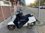 19.000km Vespa gts 300 no mankementen 2017 alarm windscherm., Scooter, 300 cc, Particulier, 12 t/m 35 kW