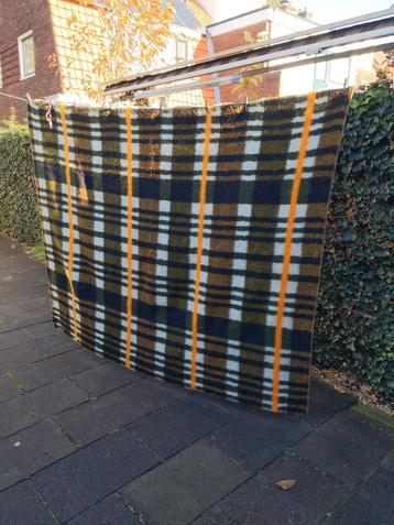 Wollen deken geruit zuiver scheerwol  beschikbaar voor biedingen