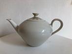 Theepot Porselein - Zo Goed Als Nieuwstaat - Gouden Accenten, Ophalen of Verzenden