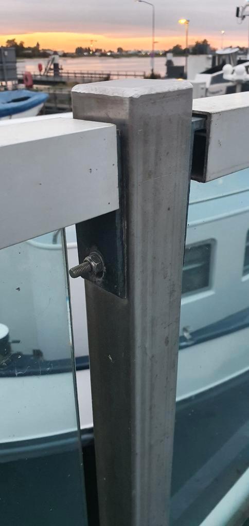 Gratis glazen windscherm, terrasafscheiding,, Tuin en Terras, Overige Tuin en Terras, Zo goed als nieuw, Ophalen of Verzenden
