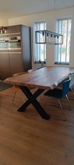 Robuuste houten tafel met stalen onderstel + lamp, Huis en Inrichting, Tafels | Eettafels, Ophalen, 100 tot 150 cm, 200 cm of meer