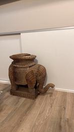 Rotan olifant tafeltje vintage, Huis en Inrichting, Tafels | Bijzettafels, Minder dan 55 cm, Rond, Zo goed als nieuw, Ophalen