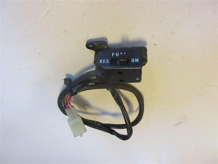 Yamaha XV1100 Virago benzinetank schakelaar switch XV 1100, Motoren, Tuning en Styling, Ophalen of Verzenden