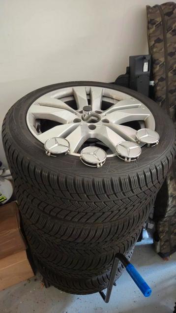 Mercedes-Benz 245/45 R17 winterbanden/velgen beschikbaar voor biedingen