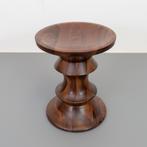 ACTIE!! 23x Vitra Eames Stool C - Amerikaans Notenhout, Niet ingevuld, Minder dan 50 cm, Niet ingevuld, Nieuw