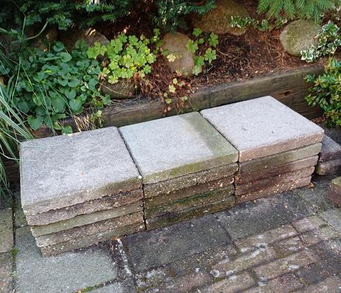Betontegels  en  kleine stenen, Tuin en Terras, Tegels en Klinkers, Gebruikt, Terrastegels, Beton, 10 m² of meer, Ophalen