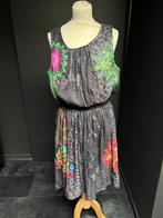 Grijs gekleurde dames jurk van DESIGUAL maat 42, Maat 42/44 (L), Ophalen of Verzenden, Zo goed als nieuw, Desigual