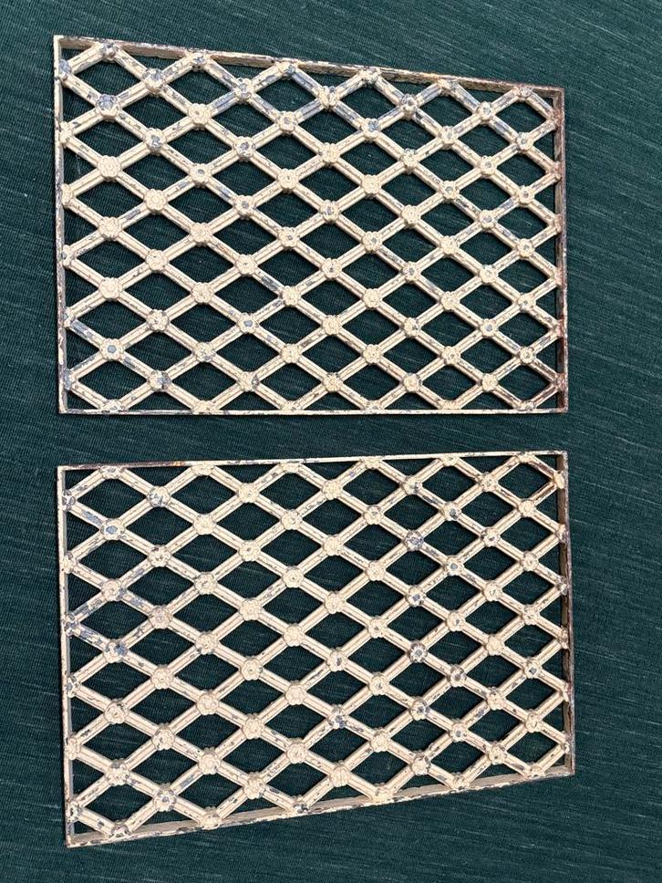 Vintage Gietijzeren Raamdecoratie Hekwerk 70x48cm, Antiek en Kunst, Antiek | Overige Antiek, Ophalen of Verzenden