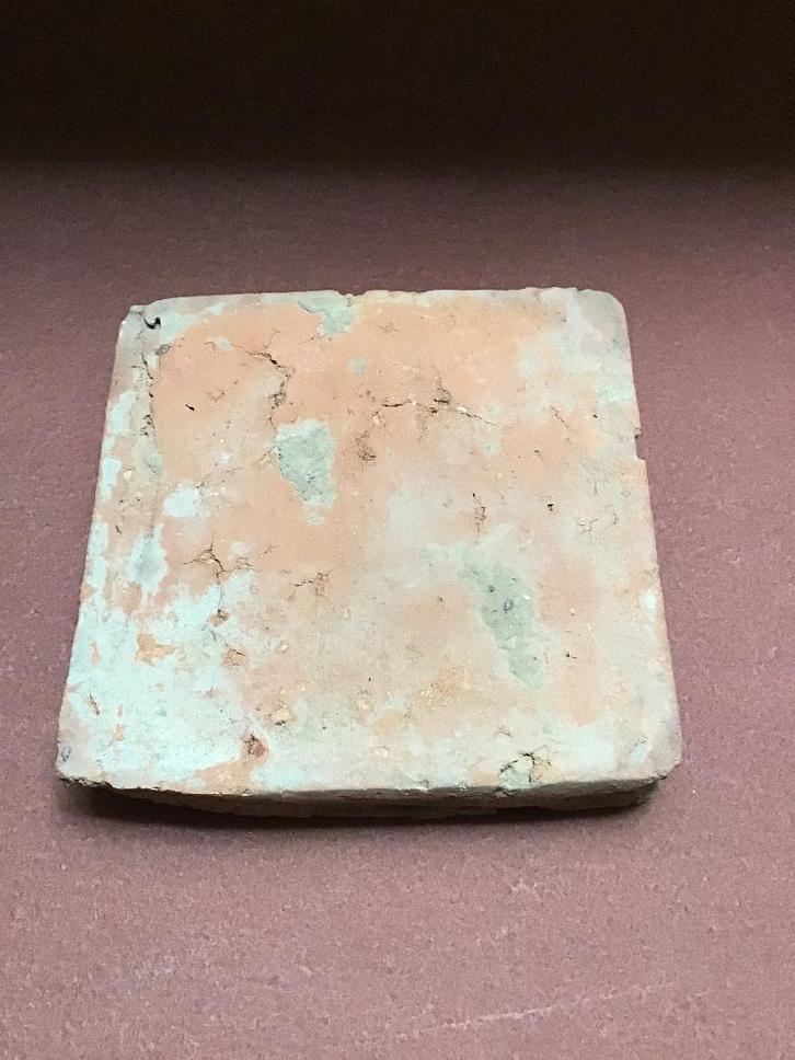 Bodemvondst Romeinse hypocaust tegel met hand., Antiek en Kunst, Antiek | Keramiek en Aardewerk, Ophalen