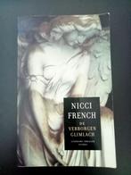 Nicci French - De verborgen glimlach, Nicci French, Ophalen of Verzenden, Zo goed als nieuw, Nederland
