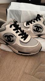 Chanel Sneakers Maat 37,5, Ophalen of Verzenden, Zo goed als nieuw, Grijs, Sneakers of Gympen