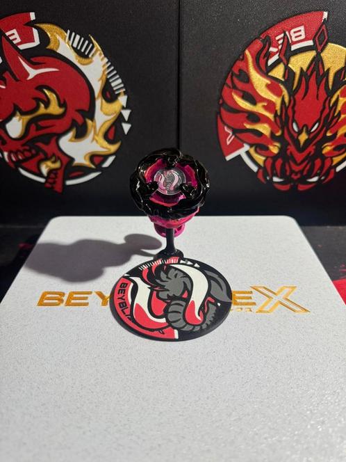 Beyblade x Display stand (Tusk Mammoth), Verzamelen, Speelgoed, Nieuw, Ophalen of Verzenden