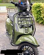 Vespa sprint 2018- full option dealer onderhouden met gps, Fietsen en Brommers, Scooters | Vespa, Ophalen, Zo goed als nieuw