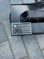 HBM mini compressor, Doe-het-zelf en Verbouw, Compressors, 6 tot 10 bar, Ophalen of Verzenden, Zo goed als nieuw, Minder dan 200 liter/min
