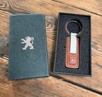 Originele lederen Peugeot sleutelhanger, Verzamelen, Ophalen, Nieuw, Merk