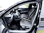 Peugeot 208 1.2 PureTech Allure | Carplay | Stoelverwarming, Auto's, Voorwielaandrijving, Gebruikt, Euro 6, Zwart