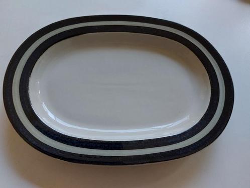 Serveerschaal Karelia servies Arabia Finland jaren 70, Huis en Inrichting, Keuken | Servies, Zo goed als nieuw, Schaal of Schalen