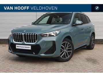 BMW X1 sDrive20i M Sport Automaat / Panoramadak / Trekhaak / beschikbaar voor biedingen