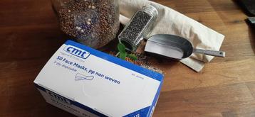 Mondkapjes, Haarnetjes, Baardnetjes + Kweekmaterialen beschikbaar voor biedingen
