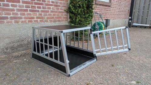 Hondenbench voor in de auto, Dieren en Toebehoren, Hondenbenches, Zo goed als nieuw, Ophalen