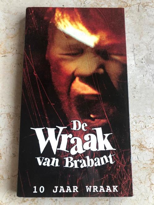 10 Jaar De Wraak van Brabant cd Undeclinable Ambuscade, Cd's en Dvd's, Cd's | Rock, Zo goed als nieuw, Poprock, Ophalen of Verzenden