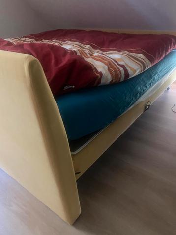 Gratis af te halen 2-persoonsbed